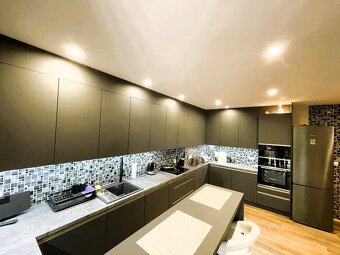 Prodej rodinného domu v centru Plzně, Slovany - 2