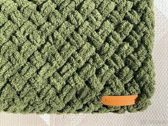 Dětská nepadací puffy deka na sportovní kočárek olivová - 2