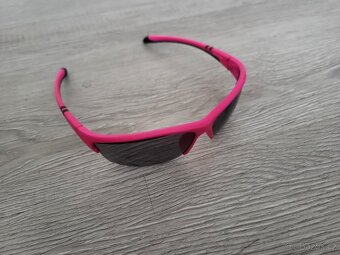 Prodám nové, nenošené cyklistické brýle R2 HERO AT0920
 - 2