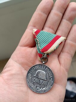 Prodám vojenskou maďarskou medaili 14-18, originál - 2