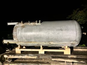 Nerezová akumulační nádrž 2000l - 2