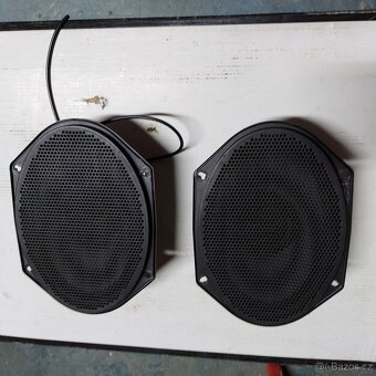 Ford F150 - Reproduktory - 2