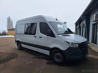 Mercedes-Benz Sprinter - 2