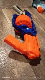 Zbraň nerf - 2