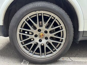 Porsche cayenne 2017 platinum edition - 2