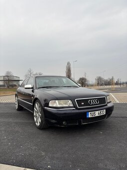 Audi S8 D2 - 2