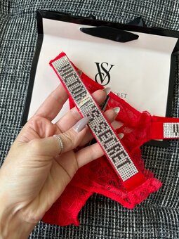 Spodní prádlo- vel M, Victoria’s Secret - 2
