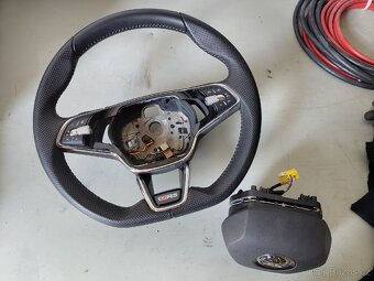 Multifunkční volant s pádly Škoda RS - 2