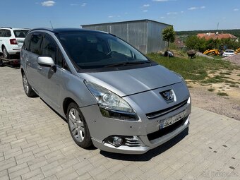 Peugeot 5008 2.0 HDI 110kw 8/2010 / Panorama / Head Up - 2
