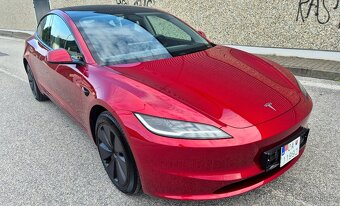TESLA 3 LONG RANGE 5/2024 HIGHLAND 366KW, odpočet DPH , 4x4 - 2