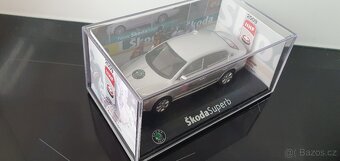 (PRODÁNO) - Škoda Superb 2 IIHF Švýcarsko 2009 1:43 ABREX - 2