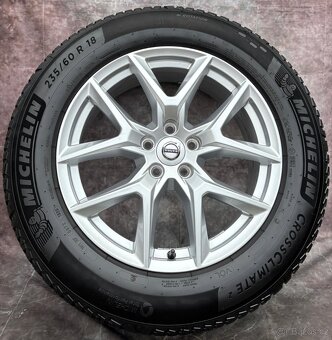 Zánovní celoroční alu Volvo XC60 235/60R18 Dot25 - 2
