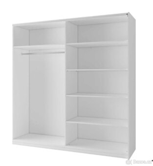 Šatní skříň - 2