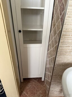 Vysoká skříň ikea - 2