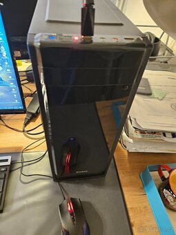 stolní počítač - 2