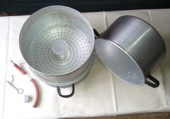 odšťavňovací hrnec na ovoce - 2