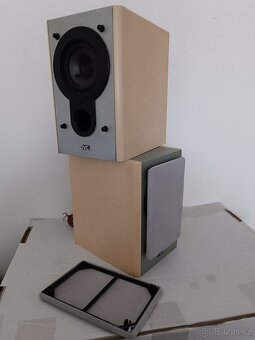 Reproduktory JVC SP - UX30 pár - pěkné - 2
