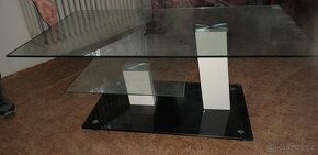Skleněný konferenční stolek - 2