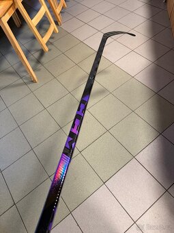 CCM TRIGGER 10 Pro 75flex p28 levá - 2