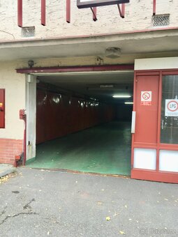 pronájem garáže Praha 8 - 2