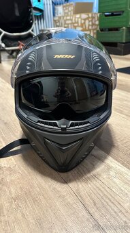 Helma na motorku NOX - 2