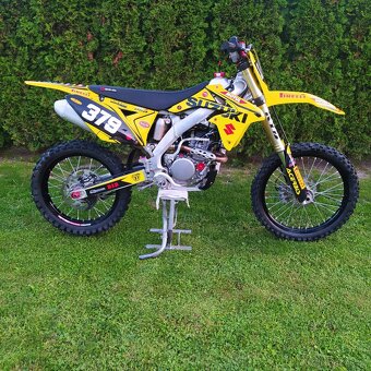 SUZUKI RMZ 250 - 2