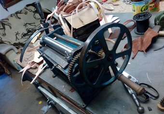 Štípačka na kuži - 2