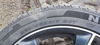 225/45 R17 - 2