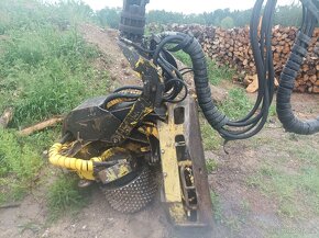 Prodám díly na harvestor 1270 - 2