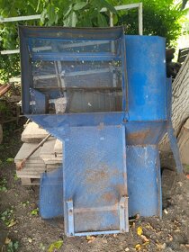 Prodám mříž před chladič - 2