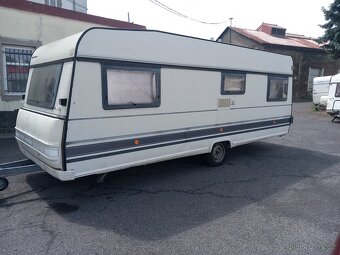 Prodám karavan bürstner Lux - 2