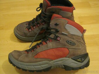 Dámské outdoorové boty Lowa GORE-TEX vel. 39,5, (6,0) - 2
