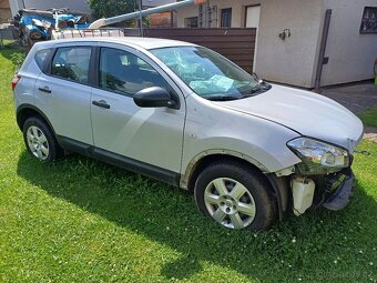 Nissan Qashqai, 1,6, benzín, r.v. 2012 - 2