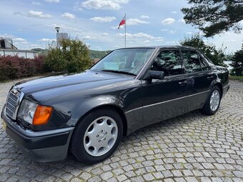 Mercedes w124 E500 500E - 2
