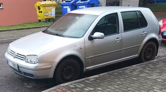 Golf 4 - 2