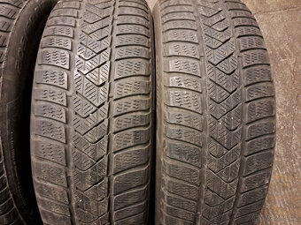 Sada zimních pneu Pirelli 205/60 R17 - 2