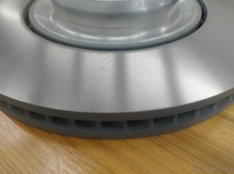 Porsche Cayenne 9Y0 - přední brzdové kotouče nové ORIGINÁLNÍ - 2