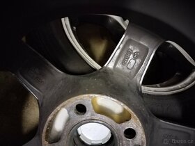 Prodám Alu dezent 4x100 r15 et35 - 2