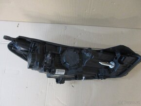 Hyundai Tucson (TL) levé přední LED světlo 92101-D7201 - 2