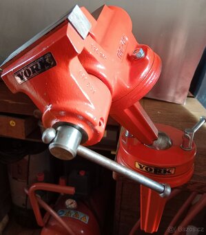 Svěrák York 100 mm kloubový - 2