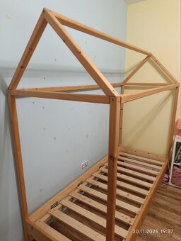Dětská postel - domeček - 2
