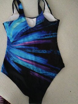 dámské jednodílné plavky nové vel. M 38/40 - 2
