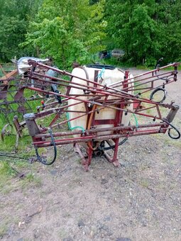 Postřikovač za traktor - 2