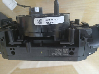 Prodám páčky pod volant Dacia Duster II - 2