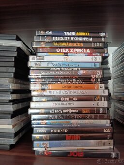 DVD rekordér+ cca 100 filmů DVD - 2