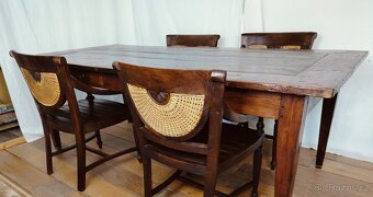 Set jídelní stůl a 4 křesla - 2