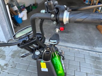 Elektrická koloběžka Nitro Scooters Classic - 2