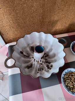 Litinová forma na bábovku - 2