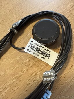 Samsung kabel s IR OUT vysílačem - 2