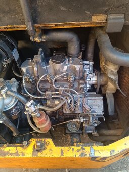 Minibagr 1.5t yuchai yc15 - 2